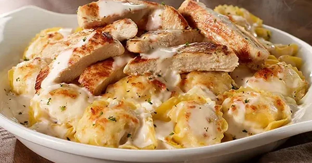 Olive Garden Chicken Tortelloni Alfredo