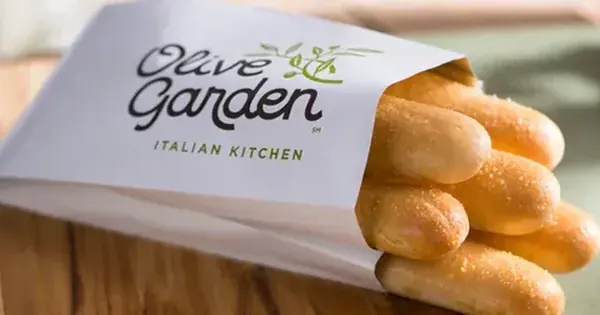 Olive Garden Garlic Breadsticks