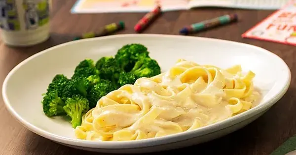 Olive Garden Kids Pasta with Alfredo